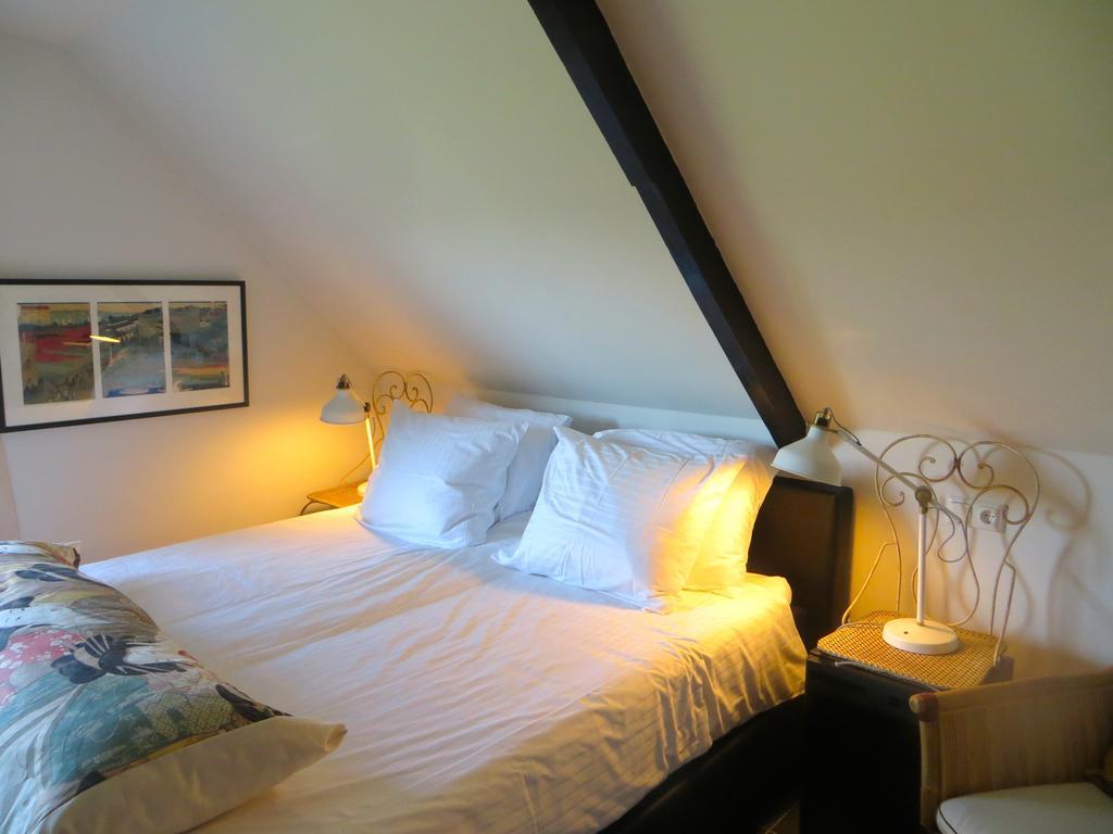 The Black Horse B&B & More Драхтен Номер фото